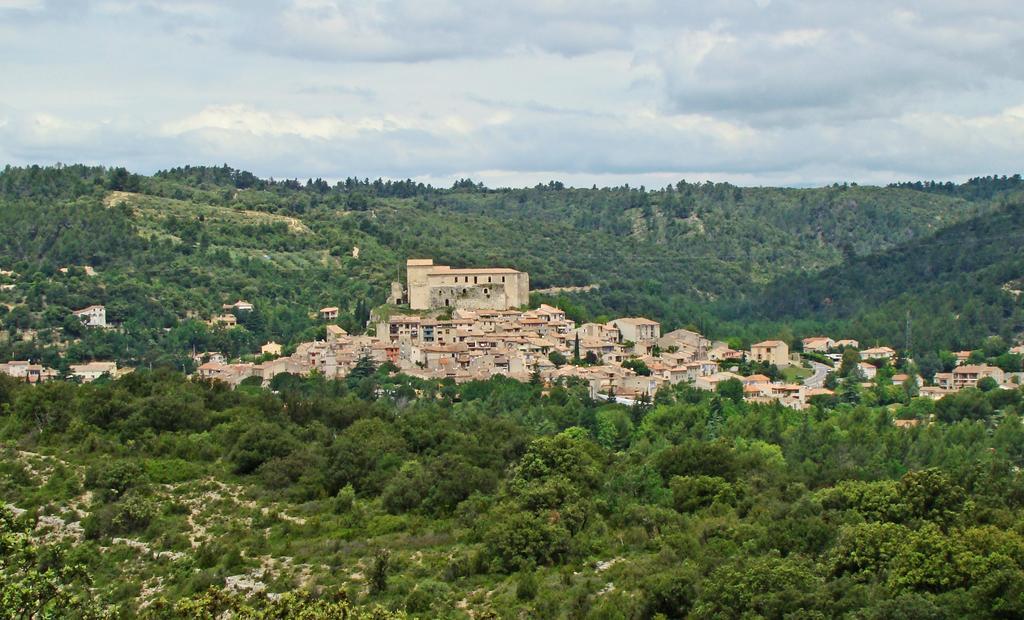 Les Hauts De *